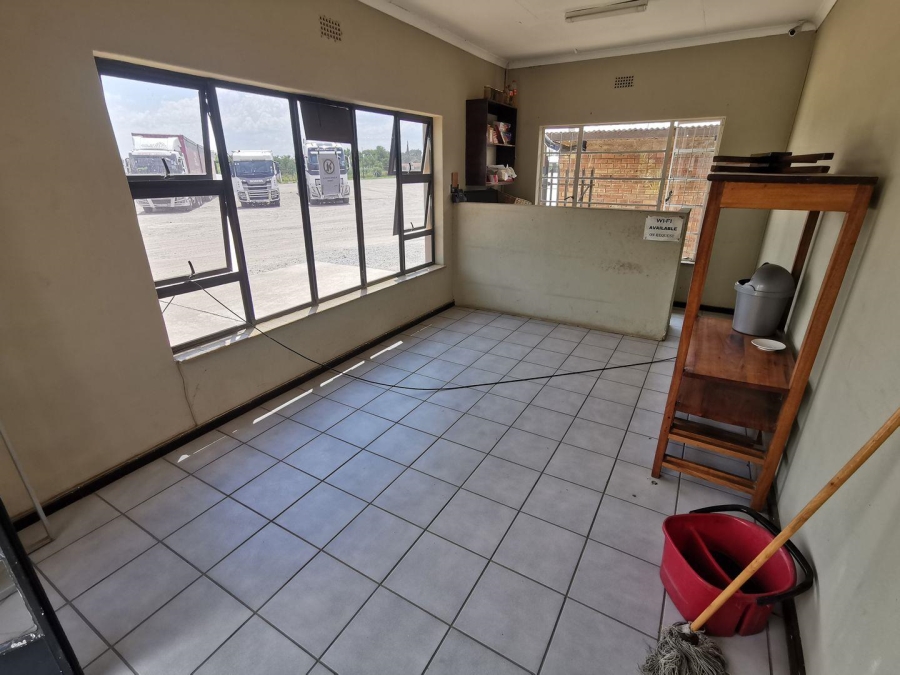 To Let  Bedroom Property for Rent in Klerksdorp Industrial North West